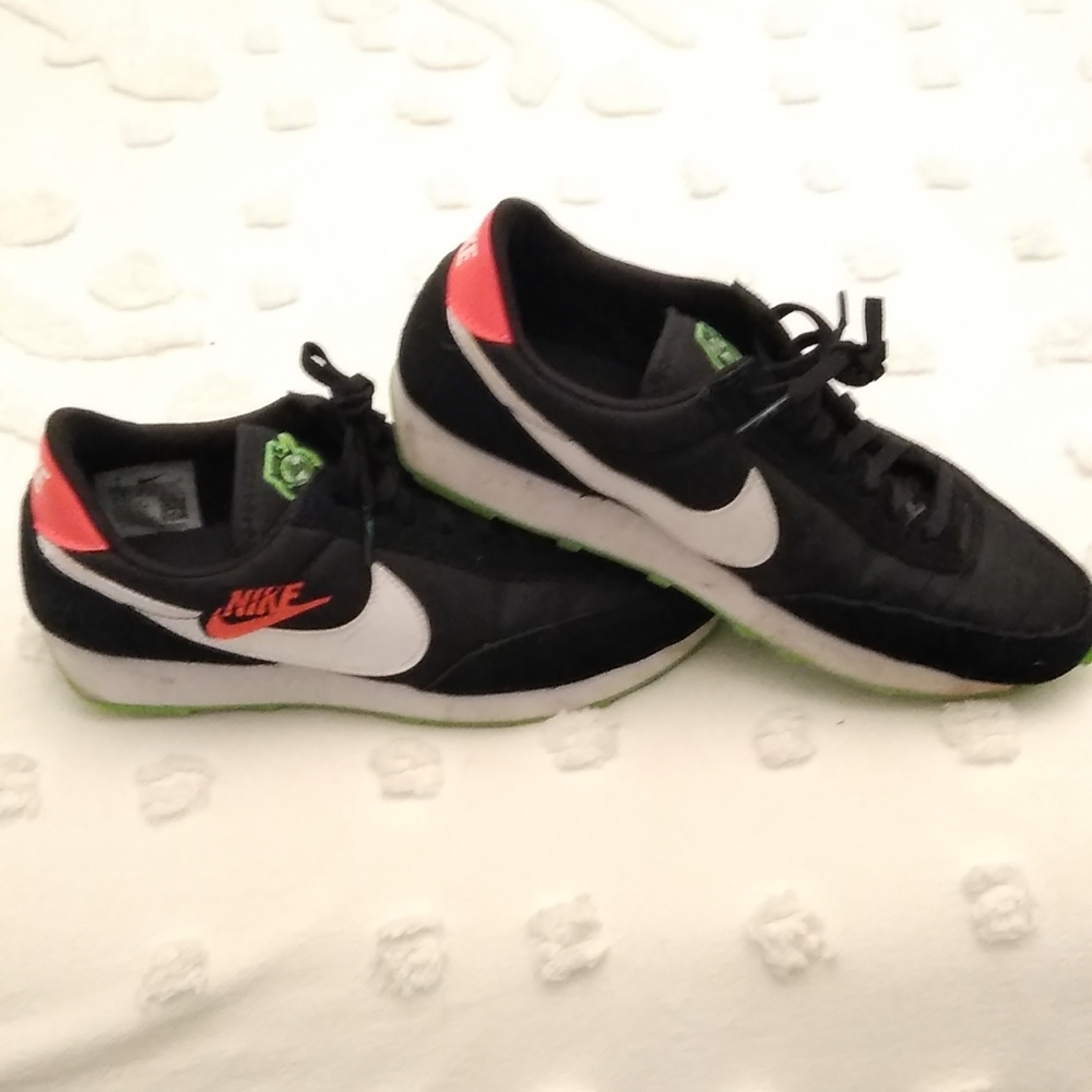 Nike Worldwide shoes